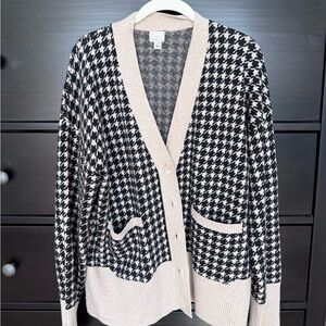 Women's Black and Cream Houndstooth Cardigan
